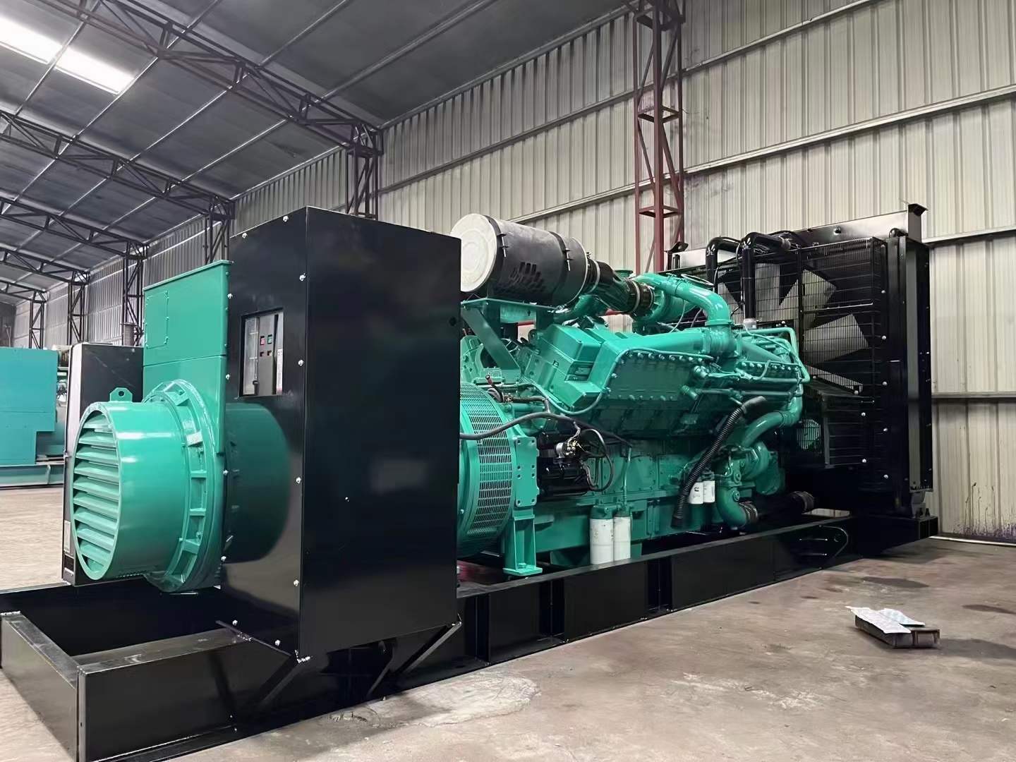江口如何降低 800kW 柴油发电机输出电流的波动？